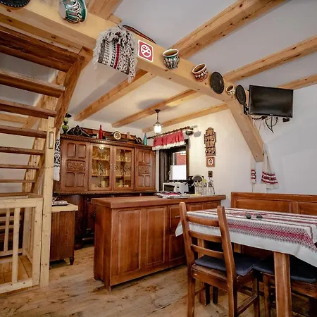 Hanul Morii - Pool, Sauna&jacuzzi Case de vacanță *